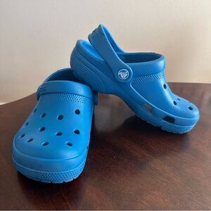CROCS Kids Turquoise/Blue Sandals Size 1